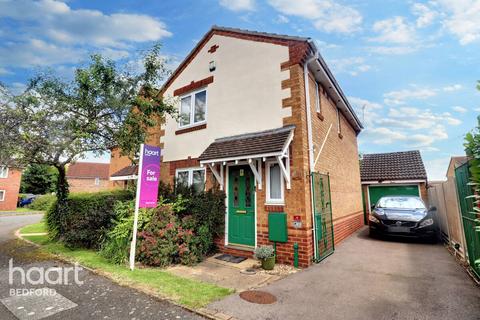 3 bedroom detached house for sale, Buttercup Close, Bedford