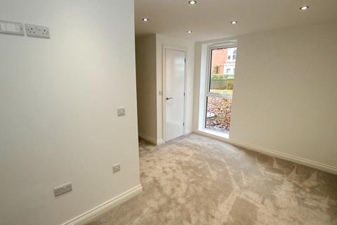 2 bedroom flat to rent, Flat 1, Nairn Court, Elgin Road, Wallington, Surrey