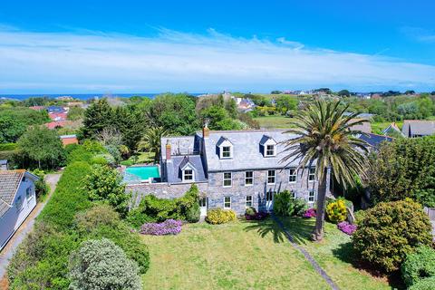 Le Marais, Vale, Guernsey, GY3
