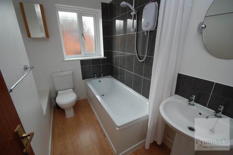 2 bedroom semi-detached house to rent, Anson Close, Norwich NR9