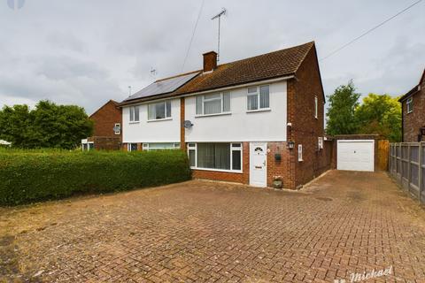 3 bedroom semi-detached house for sale, Craigwell Avenue, Aylesbury, Buckinghamshire