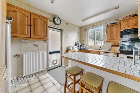 5 bedroom semi-detached house for sale, Langton Way, London