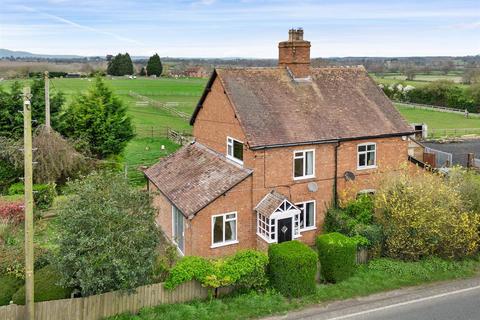 2 bedroom cottage for sale, Evesham Road, Egdon, Worcester