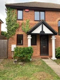 4 bedroom detached house to rent, Streatham Place, Milton Keynes MK13