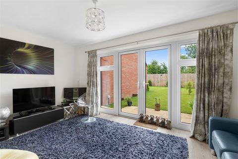 2 bedroom semi-detached house for sale, Banks Close, Hallow