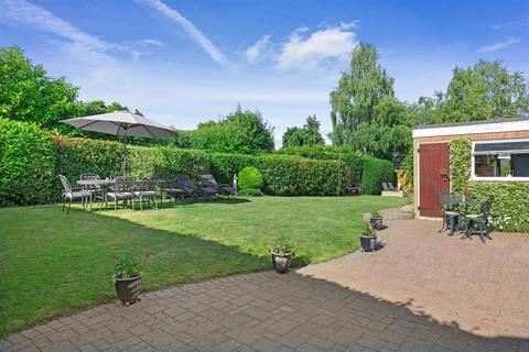 10 Brookside, Kempsey, Worcester, WR5 3LB