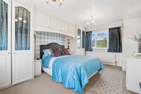 10 Brookside, Kempsey, Worcester, WR5 3LB