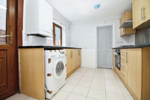 1 bedroom flat to rent, Ley Street, Ilford, Essex, IG1