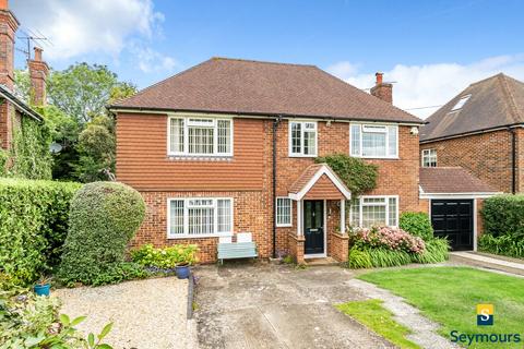 4 bedroom detached house for sale, Queen Eleanors Road, Surrey GU2