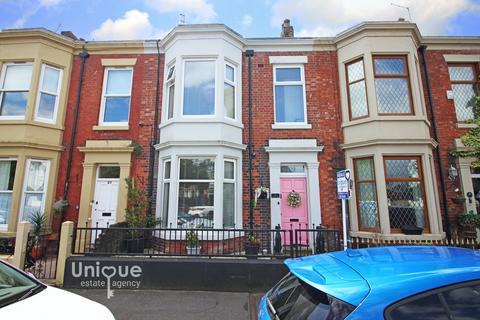 4 bedroom terraced house for sale, St. Peters Place,  Fleetwood, FY7