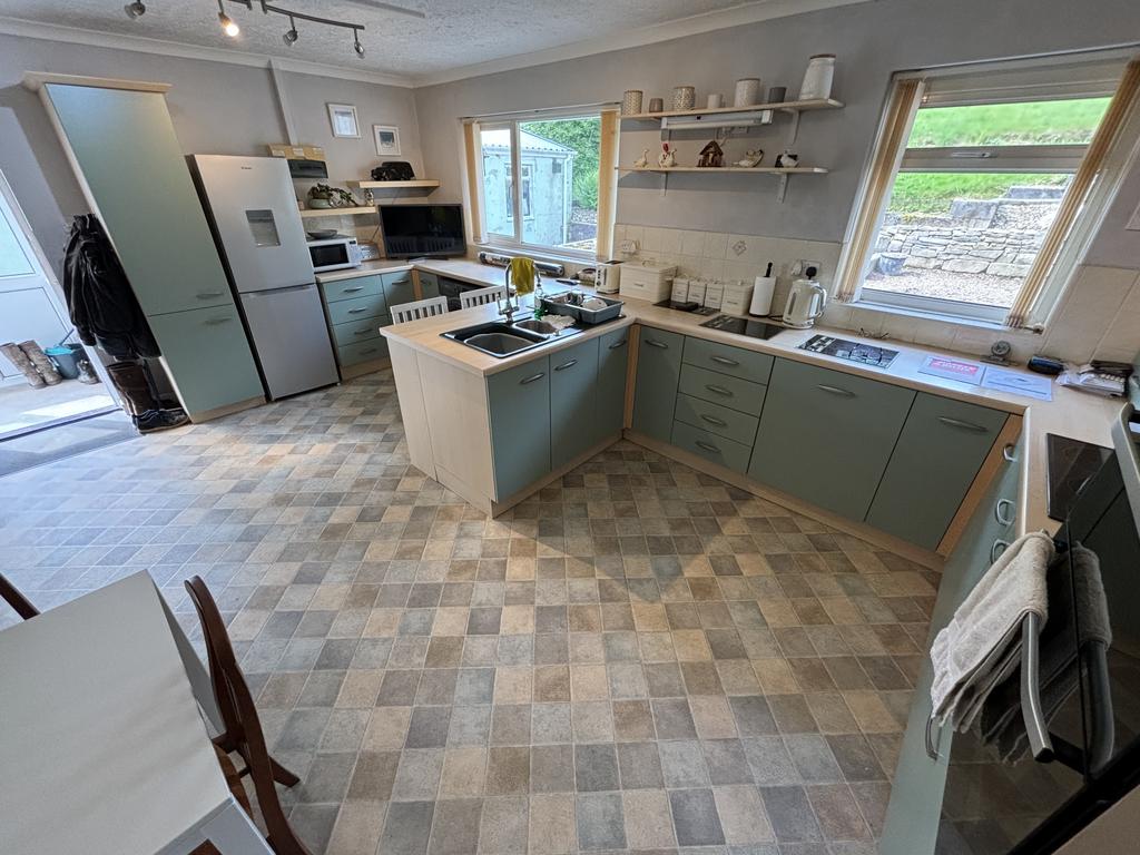 Kitchen (second image)
