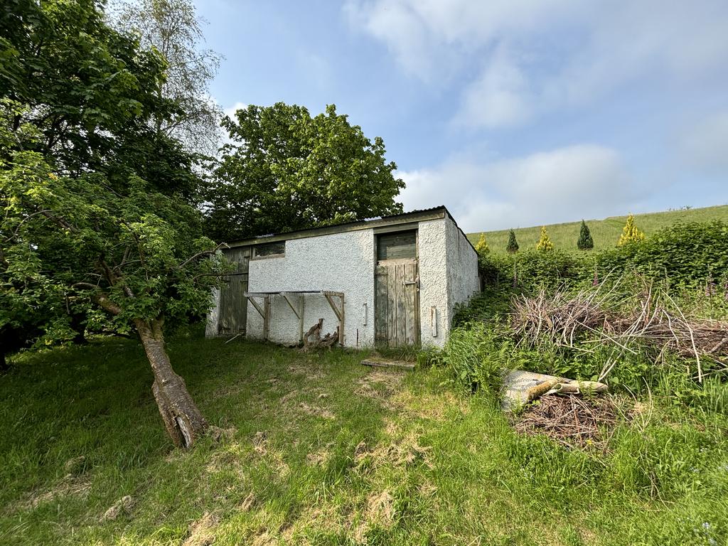 Further outbuilding/stabling