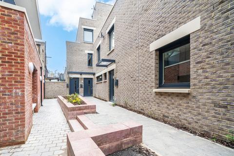 3 bedroom terraced house for sale, House 1 Tower Bridge Mews, Southwark, SE1