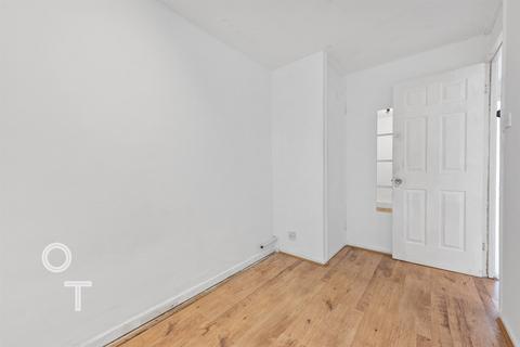 3 bedroom apartment for sale, Sanders Way, Archway,  N19