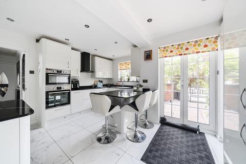 4 bedroom detached house for sale, Comfrey Close, Farnborough , Hampshire, GU14