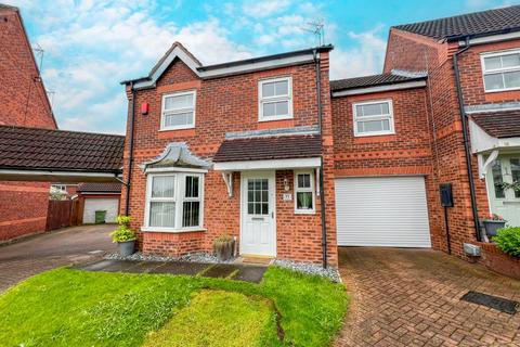 4 bedroom link detached house for sale, The Rowans, Gainsborough, Lincolnshire, DN21
