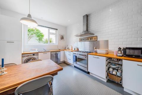 2 bedroom terraced house for sale, Abbeville Road, Clapham