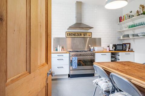 25b Abbeville Road, London, SW4 9LA