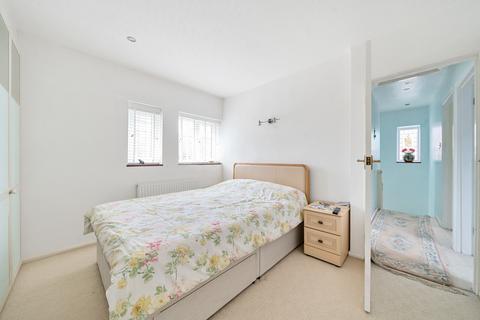 6 Barnfield Gardens, Kingston Upon Thames, KT2 5RJ