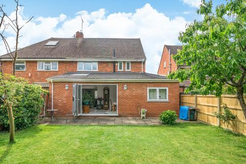 6 Barnfield Gardens, Kingston Upon Thames, KT2 5RJ