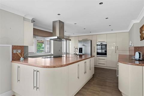 Grove End Bath Road, Broomhall, Worcester, WR5 3HS