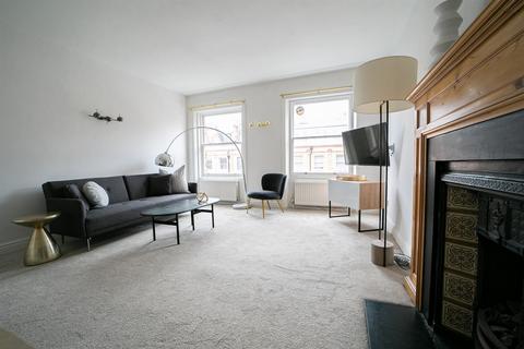 2 bedroom flat to rent, London W1U