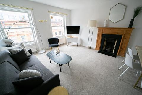 2 bedroom flat to rent, London W1U