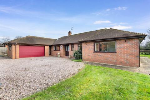 4 bedroom detached bungalow for sale, Norchard Lane, Peopleton, Pershore