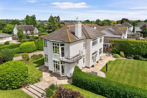 The Hedges Barneshall Avenue, Worcester, WR5 3EU