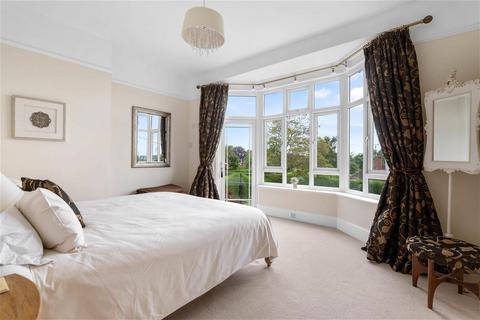 The Hedges Barneshall Avenue, Worcester, WR5 3EU
