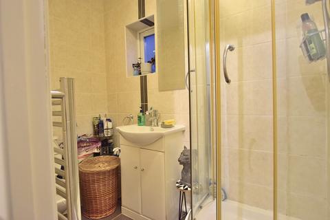 Studio to rent, The Broadway, London, Greater London. N8