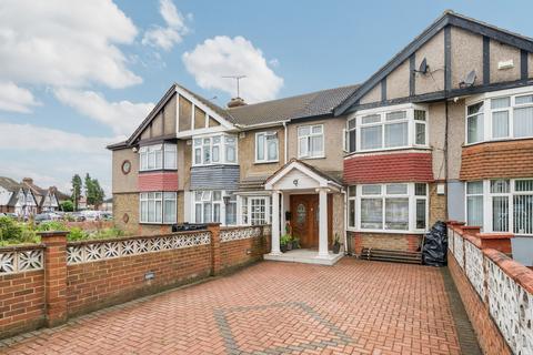 4 bedroom terraced house for sale, North Hyde Road, Hayes, UB3