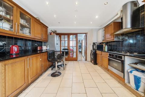 4 bedroom terraced house for sale, North Hyde Road, Hayes, UB3