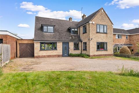 4 bedroom detached house for sale, Firlands Close, Fernhill Heath, Worcester