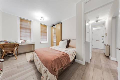 2 bedroom flat to rent, Erasmus Street, Westminster, London, SW1P