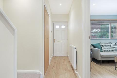 7 Andrews Close, Buckhurst Hill, IG9 5BL
