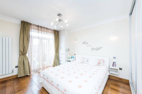 2 bedroom flat to rent, Cromwell Road, South Kensington, London, SW7