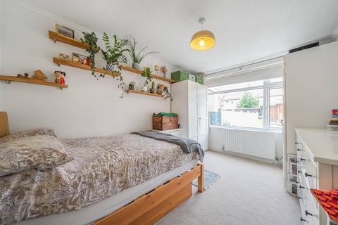 2 bedroom flat for sale, Graham Road, Mitcham, CR4