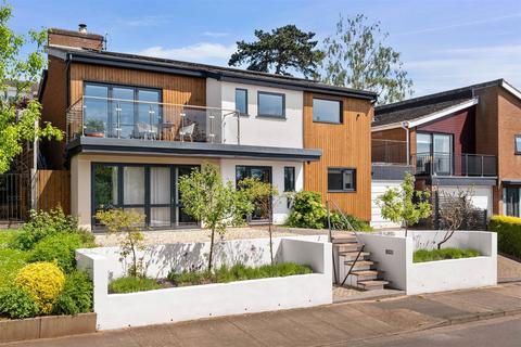 131 Battenhall Road, Worcester, WR5 2BU