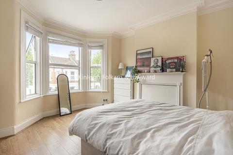 4 bedroom house to rent, Kellino Street London SW17