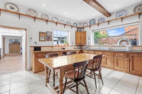 5 bedroom detached house for sale, School Road, St. John's, Worcester