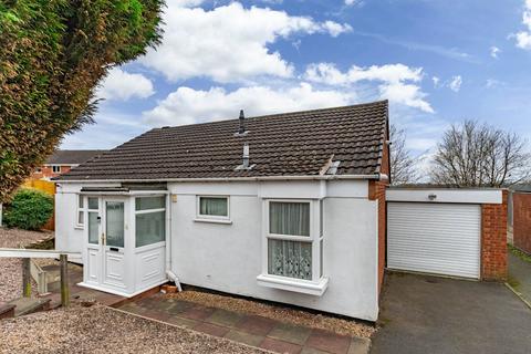Brierley Hill - 3 bedroom bungalow for sale
