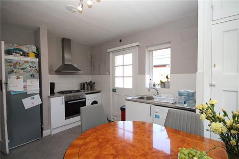 29 Great Tattenhams, Epsom, KT18 5RF