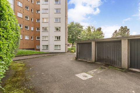 Garage for sale, Garage Orchard Brae Gardens