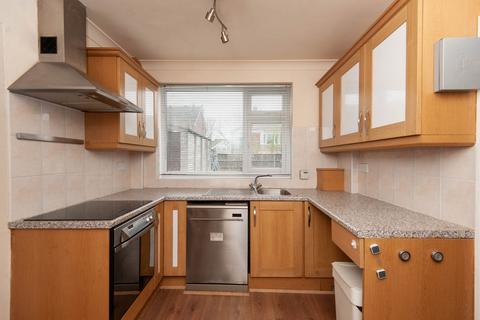 3 Cooke Close, Old Tupton, Chesterfield, S42 6JE