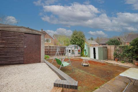 3 Cooke Close, Old Tupton, Chesterfield, S42 6JE