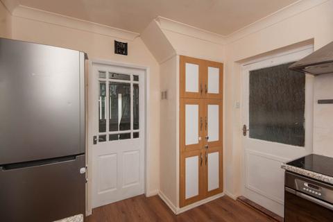 3 Cooke Close, Old Tupton, Chesterfield, S42 6JE