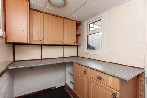 3 Cooke Close, Old Tupton, Chesterfield, S42 6JE