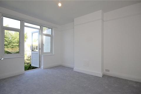 1 bedroom apartment to rent, Grosvenor Crescent, Kingsbury, NW9