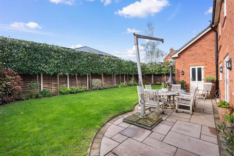 5 bedroom detached house for sale, Kemys Gardens, Kempsey, Worcester